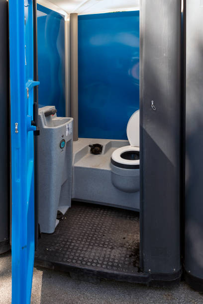 Portable Toilet Options We Offer in Earlham, IA