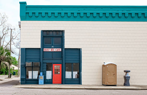 Best Construction site porta potty rental  in Earlham, IA